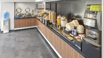 Desayuno continental incluido todos los días