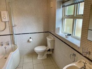 Cottage, Private Bathroom (Buttercup - 2 bedrooms) | Bathroom