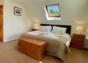 Cottage, Private Bathroom (Snowdrop - 1 bedroom) | 1 bedroom