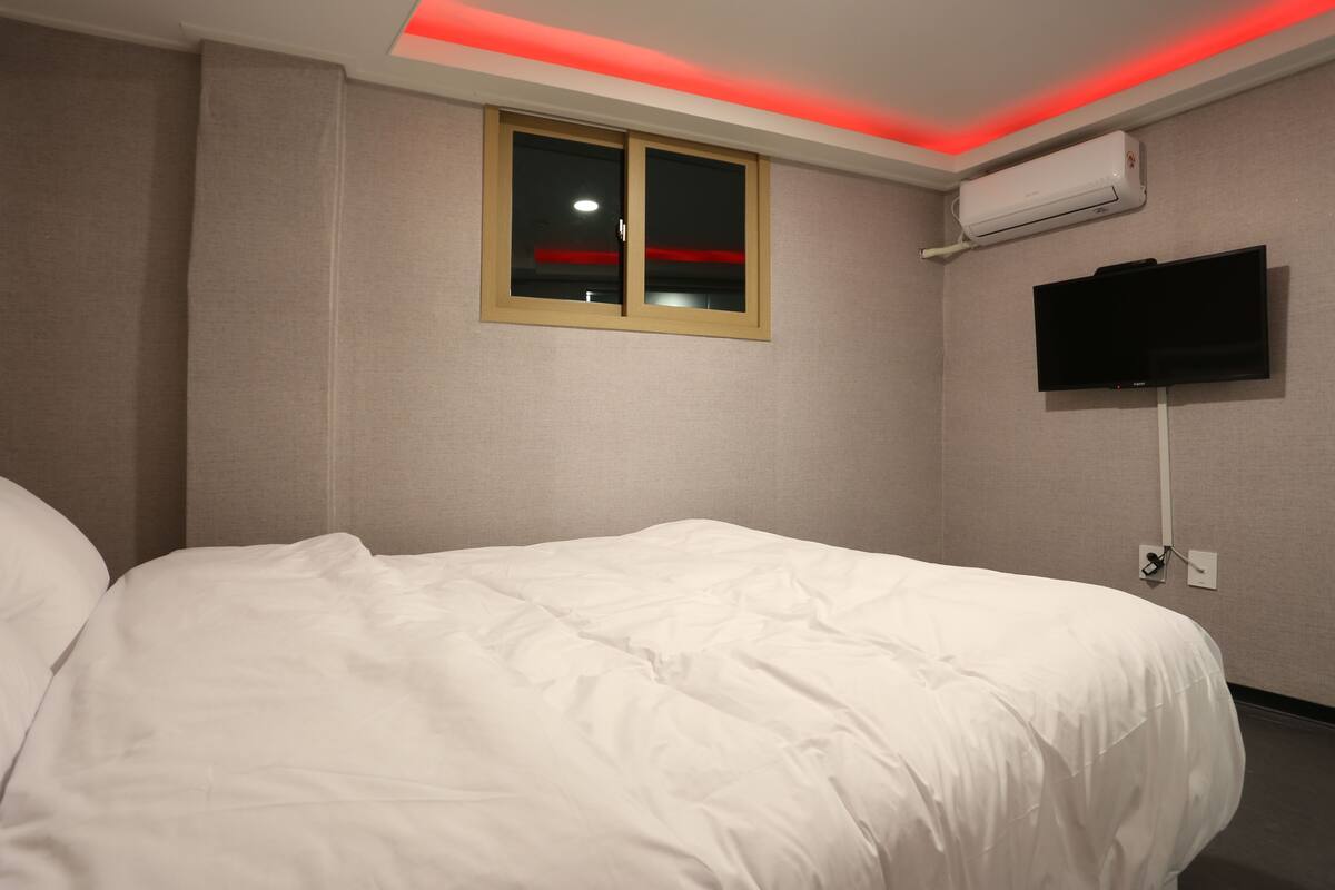 Suite Familiale (2 double bed, 1 Japanese futon)
