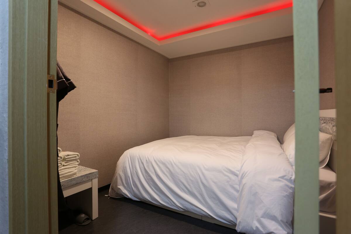 Family Two Room(1 Double, 1 Semi Double Bed)