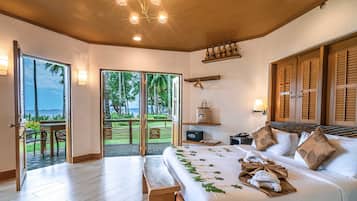 Superior Room, Beachfront | Premium bedding, minibar, in-room safe, individually decorated