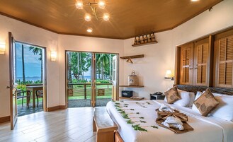 Ropa de cama de alta calidad y minibar 