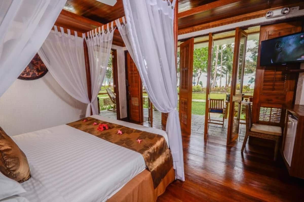 Premium bedding, minibar, in-room safe, individually decorated