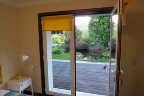 Deluxe Suite, 1 Double Bed, Garden View | Terrace/patio