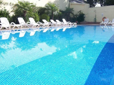 ์์ฆ๋ณ๋ก ์ด์๋๋ ์ผ์ธ ์์์ฅ, ์ผ๊ด์ ์์