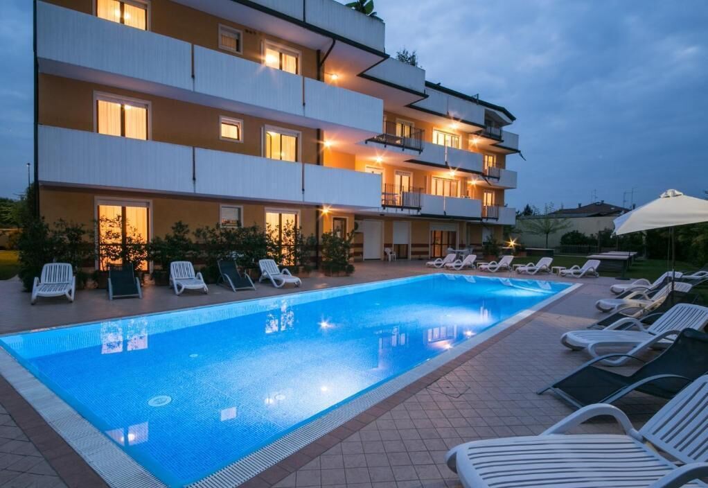 Seasonal outdoor pool, sun loungers