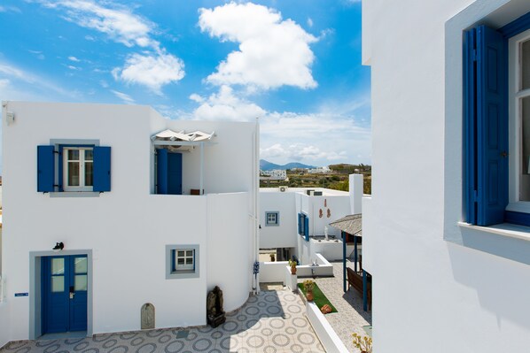 Front of property -  Vivere Houses (Milos)
