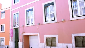Unclassified image, 5 of 58, button - Royal Prince Hostel (Lisbon)