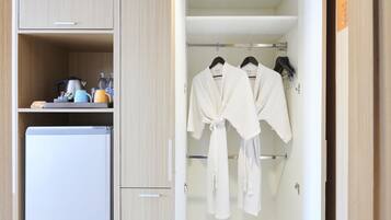 Deluxe Double Room, Balcony | Room amenity