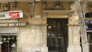 Entrada al alojamiento