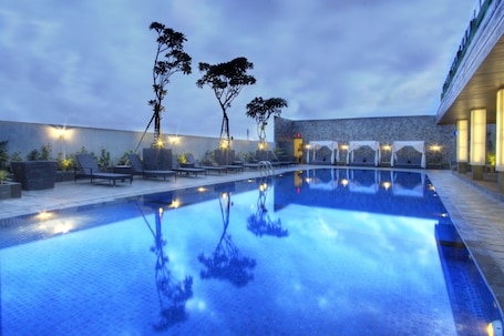 Pool. Whiz Prime Hotel Kelapa Gading