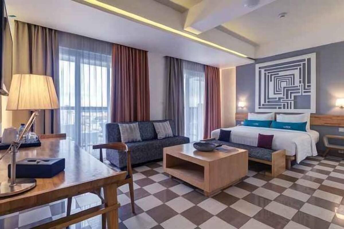 Coffres-forts dans les chambres, bureau, Wi-Fi gratuit, draps fournis