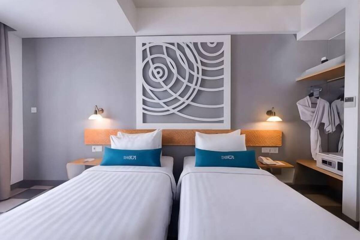 In-room safe, desk, free WiFi, bed sheets
