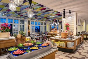 Morgunverður og hádegisverður í boði, indónesísk matargerðarlist