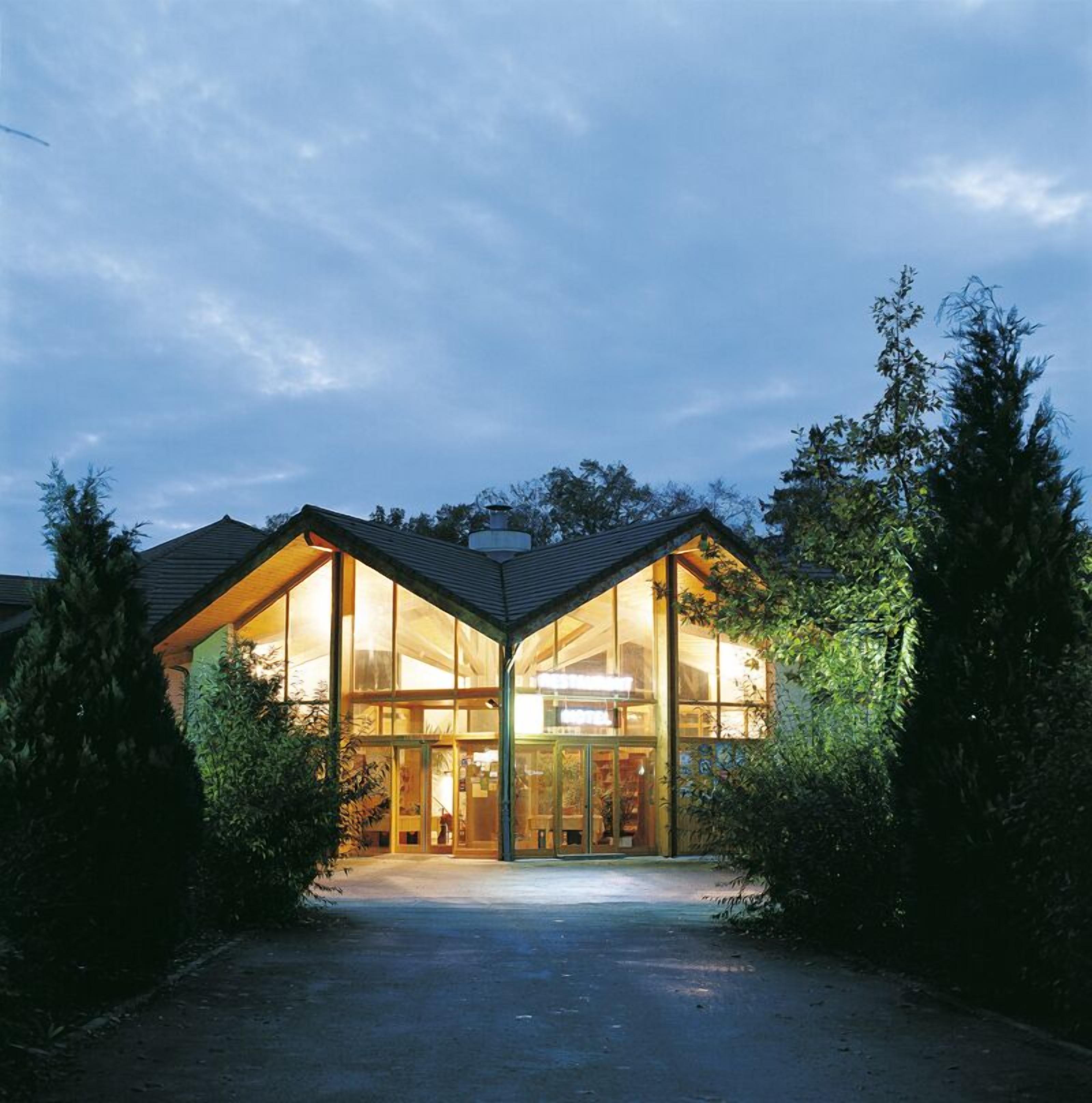 Fachada del alojamiento - Noche