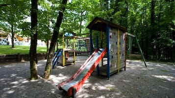 Children's play area - outdoor