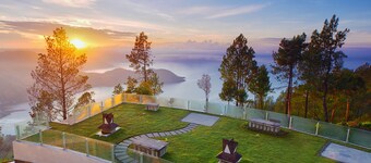 Taman Simalem Resort