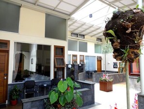 Waterfall Lodge Hotel - Superior | Terrace/patio - Taman Simalem Resort (Merek)