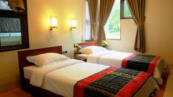 Habitación superior (Waterfall Lodge Hotel) | Escritorio y wifi gratis