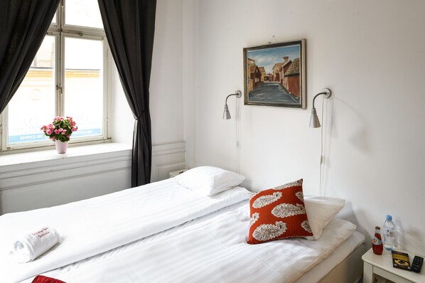 Double or Twin Room, Shared Bathroom