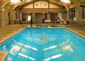 Indoor pool, pool loungers