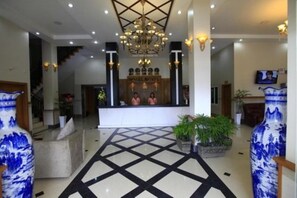 Reception - Hotel Novel (Yangon)