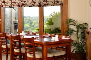 Breakfast, lunch and dinner served  - The View at The White Horse Woolley Moor (Alfreton)