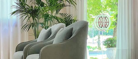 Sala de estar en el lobby