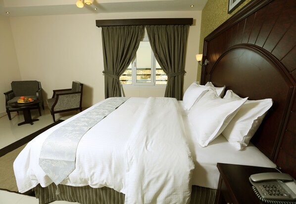 Habitaci�ón individual Deluxe, 1 cama King size, vista a la ciudad
