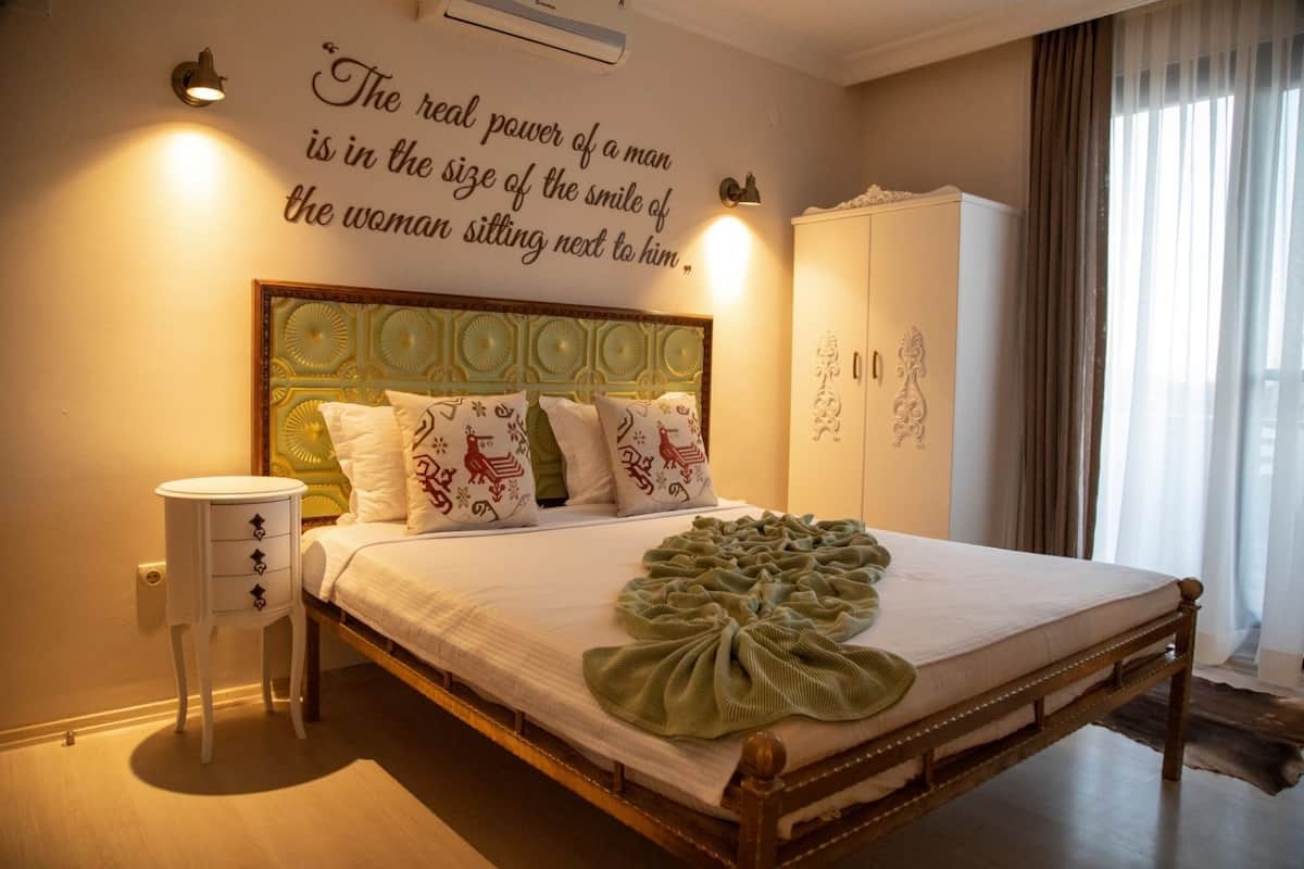 豪華雙人房, 1 張標準雙人床 | 高級寢具、房內夾萬、熨斗/熨衫板、摺床/加床 (收費)