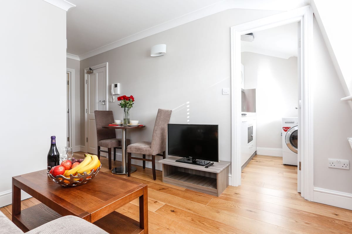 Executive Studio Apartment | Living area