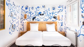 Familiekamer | Een bureau, verduisterende gordijnen, gratis wifi, beddengoed