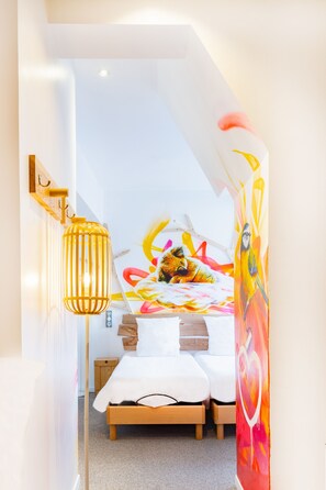 Family Room | Desk, blackout drapes, iron/ironing board, free cribs/infant beds - Hotel Graffalgar (Strasbourg)