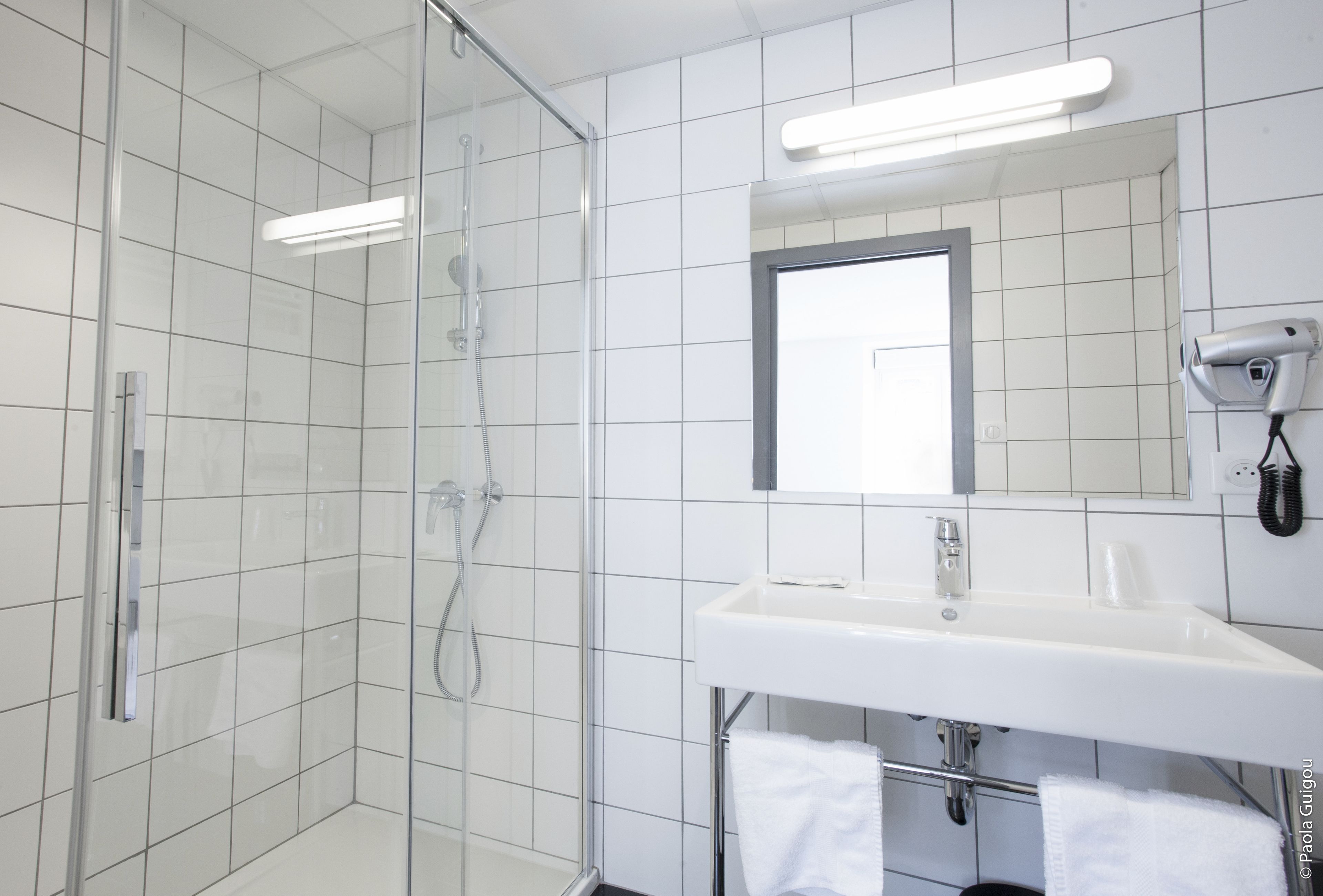 double room | bathroom | shower, free toiletries, hair dryer, towels