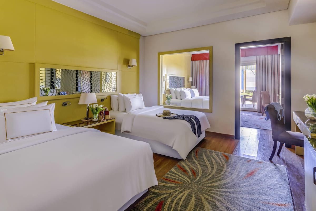Family room | Free minibar, in-room safe, blackout curtains, soundproofing