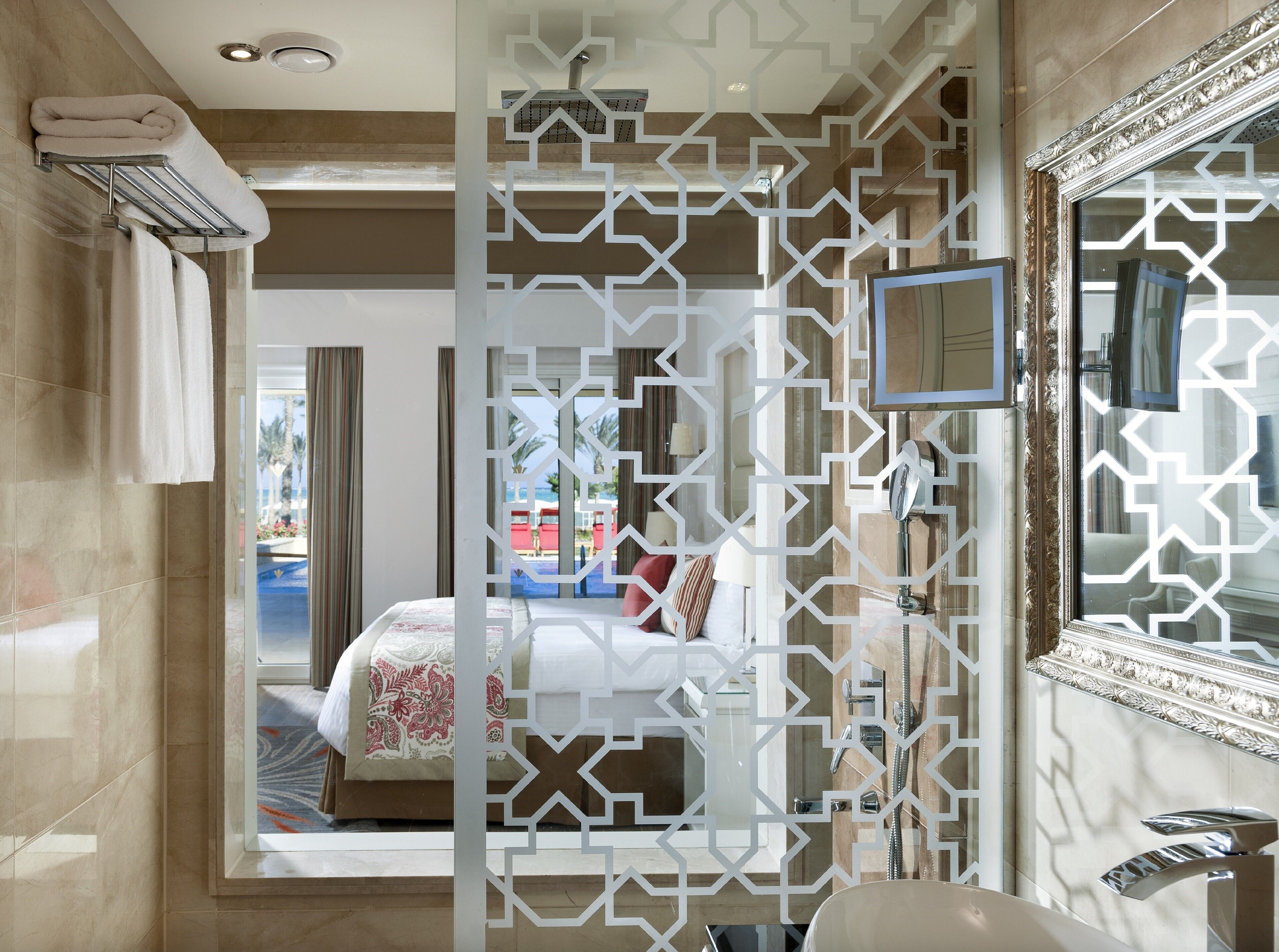 room, 1 king bed (swim-up) | bathroom | shower, designer toiletries, hair dryer, bathrobes