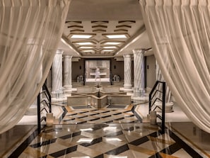 Behandlingsrum för par, bastu, bubbelpool och ångbastu