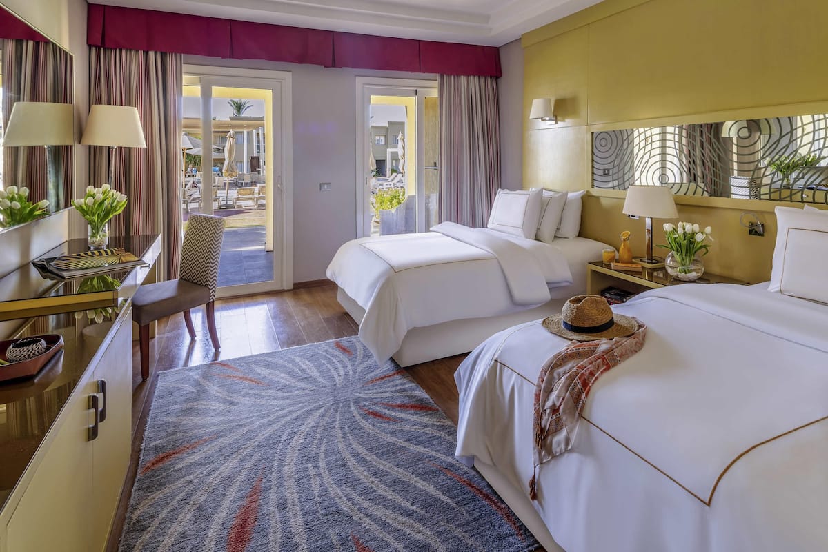 1 bedroom, free minibar, in-room safe, blackout drapes