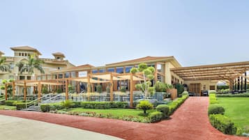 14 restaurants servant le déjeuner, cuisine de fruits de mer