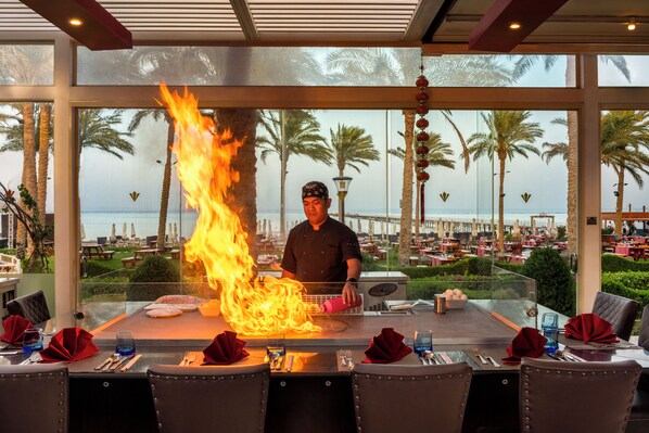 14 restaurants, breakfast, lunch, dinner served; seafood  - Rixos Premium Seagate (Sharm El Sheikh)