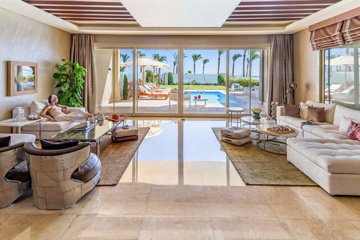 Superior Villa, 1 King Bed | 1 bedroom, free minibar, in-room safe, blackout drapes
