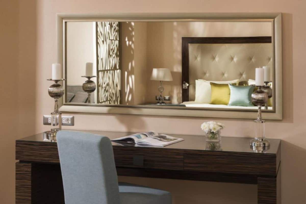Junior suite | Free minibar, in-room safe, blackout drapes, soundproofing