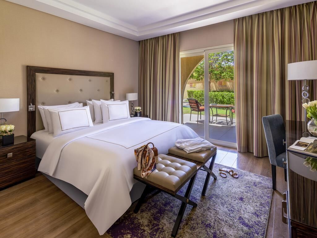 Superior Suite Aqua | Free minibar, in-room safe, blackout curtains, soundproofing