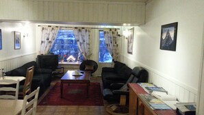 Lobby - Gullhaugen Pensjonat (Harstad)