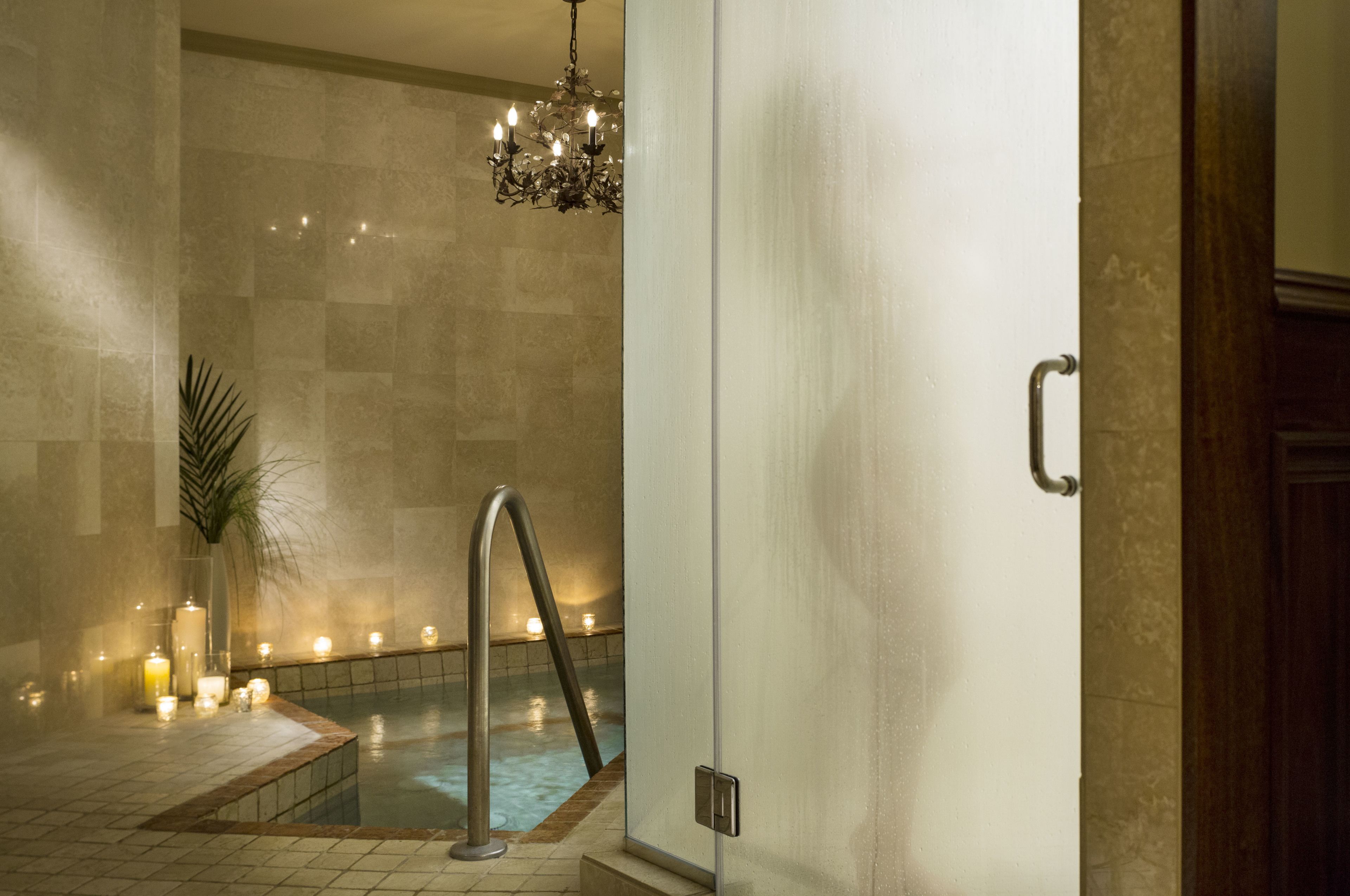 couples treatment room(s), sauna, hot tub, steam room, body treatments