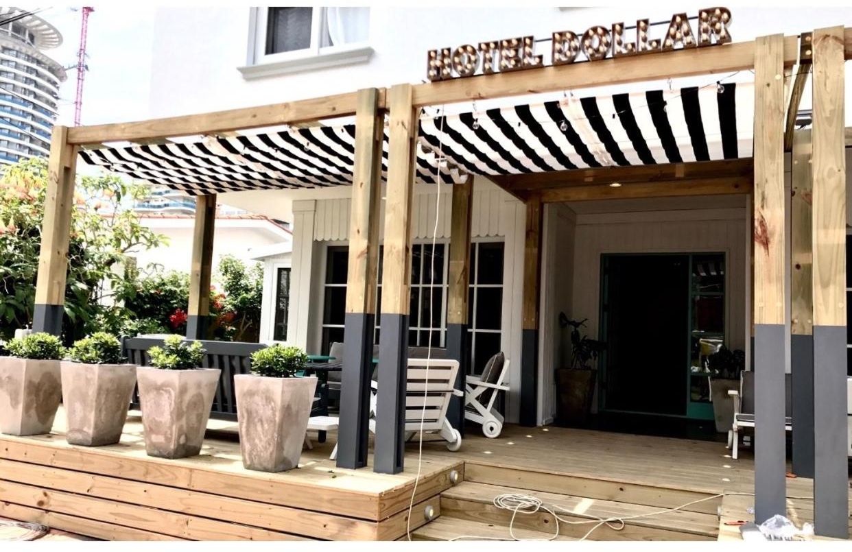 Photo - Hotel Dollar