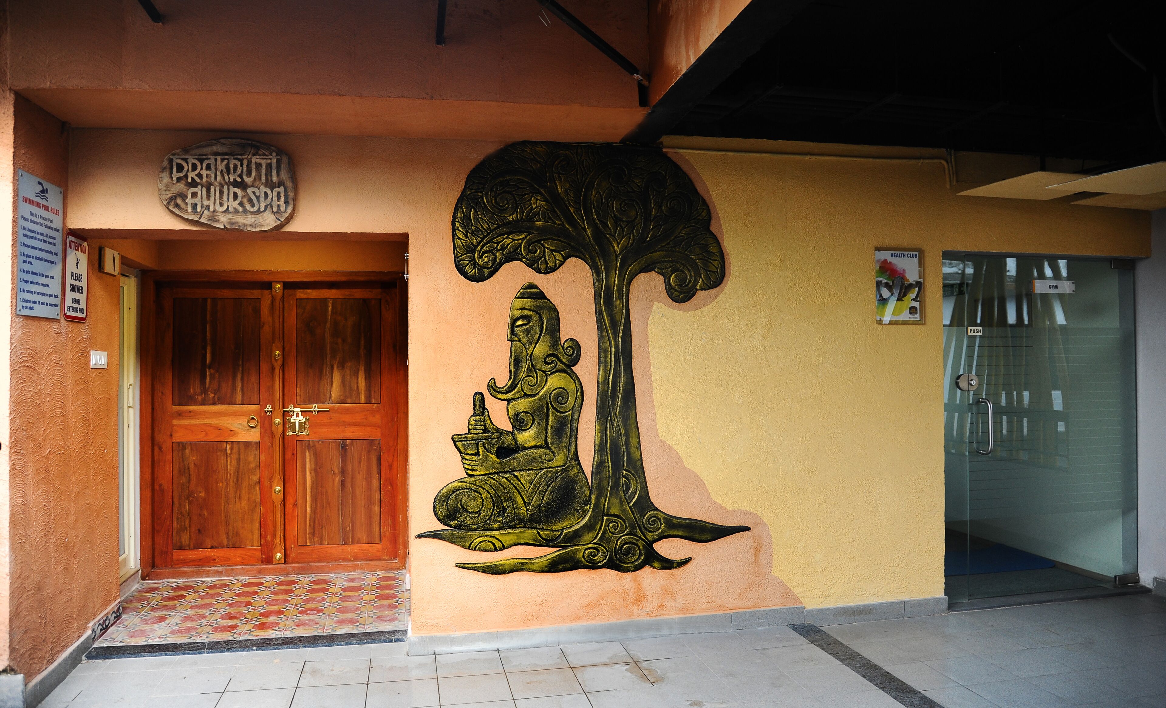 Couples treatment room(s), steam room, body treatments, aromatherapy
