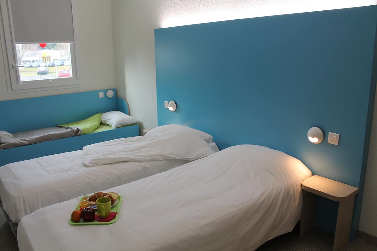 family double room | 1 bedroom, premium bedding, desk, laptop workspace