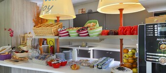First Inn Hotel Les Ulis